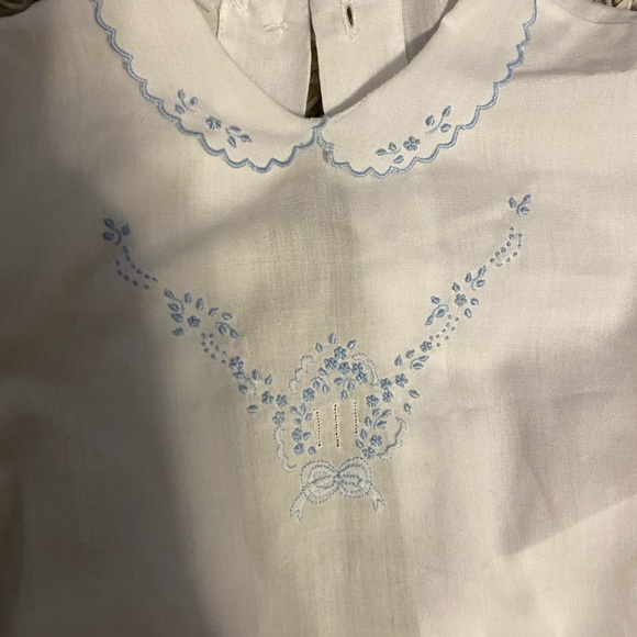 😇😇Gorgeous Alba hand embroidered infant bubble - Picture 5 of 9